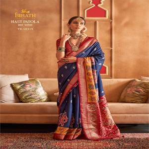 Saree de travail imprimé patola en soie Banarasi par FabZone - Product Image 2