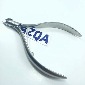 กรรไกรตัดหนังสแตนเลสพร้อมสปริงเดี่ยวเพื่อการดูแลเล็บที่แม่นยำ ทนทาน คม และใช้งานง่ายสำหรับการทำเล็บ - Product Image 1