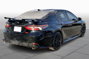 โตโยต้า แคมรี่ TRD V6 FWD 4 ประตู ปี 2022 มือสอง - พร้อมส่ง - Product Image 2