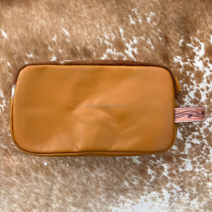 Bolsas organizadoras de maquillaje de almacenamiento de gran capacidad de cuero mecanizado a mano de lujo para mujeres, fabricantes al por mayor, bolsas de cosméticos de piel de vaca - Product Image 4