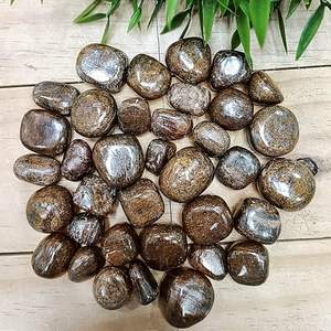 Cristales curativos semipreciosos naturales de piedras caídas de broncita pulida al por mayor para la fabricación y decoración de joyas - Product Image 3