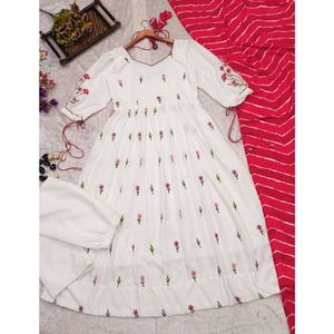 Anaya Fils d'éclat coulant de l'âme au style Une symphonie culturelle enveloppée de chaleur, d'élégance et de générations d'amour - Product Image 1