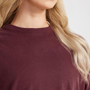 Vêtements de sport de gymnastique pour femmes en coton de haute qualité T-shirts à col rond surdimensionnés Vêtements personnalisés - Product Image 3