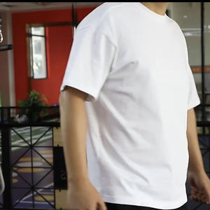 2026 Venta directa de fábrica al por mayor de encargo de gran tamaño de manga corta de talla grande 100% algodón cuello redondo Camiseta de los hombres - Product Image 3