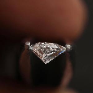 Vendedor caliente 0,50 Ct IGI Certified Triangle Shape Lab Grown Diamond Piedra suelta para la fabricación de joyas a precio mayorista - Product Image 3