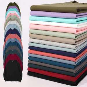 Camiseta Formal de Manga Corta con Cuello Redondo para Hombre BlanqWear, Ajuste Holgado, 100% Algodón Premium de 200g, Antibacteriana y de Secado Rápido - Product Image 5