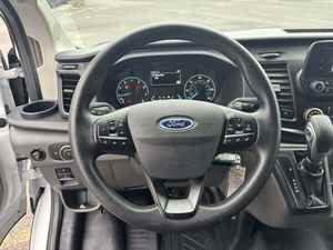 Ford Transit Cargo 350 Techo Bajo AWD Blanco 2023 (Usado - Excelente Estado) Grupo de Equipamiento Medio 101A Bluetooth Volante a la Izquierda Oscuro - Product Image 3