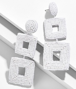 Pendientes de Botón con Diseño Geométrico de Hojas en Blanco, Verde Azulado y Dorado, Joyería de Moda con Cuentas Tejidas, Distribuidor de Accesorios de Moda en Tendencia - Product Image 1