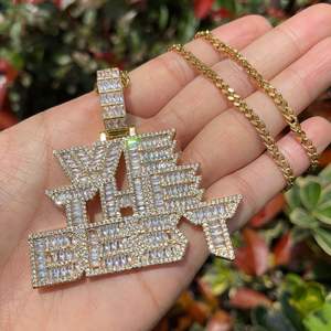 Collier sur mesure 'We Best' en argent 925 plaqué rhodium avec moissanite taille baguette VVS1 pour homme, pendentif hip-hop glacé style célébrité - Product Image 1