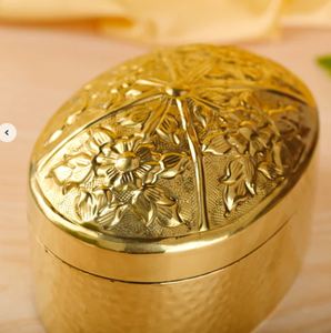 ชามทรงรีพร้อมฝาทองเหลืองทรงไข่ที่สง่างามทำจากทองเหลืองอินเดียแบบดั้งเดิม - Product Image 3