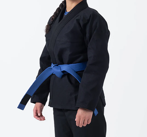 Kimono de Jiu Jitsu BJJ para Mujer, 100% Algodón, Totalmente Negro con Ribete Azul Marino, Logotipo Frontal, Ropa de Artes Marciales - Product Image 3