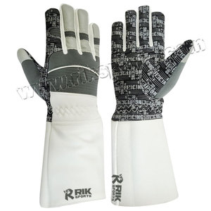 ถุงมือฟันดาบฟรีสไตล์ RIK SPORTS คุณภาพพรีเมียม พร้อมวัสดุ Amara ที่ทนทาน จับกระชับมือ ออกแบบพิเศษสำหรับการฝึกซ้อม - Product Image 1
