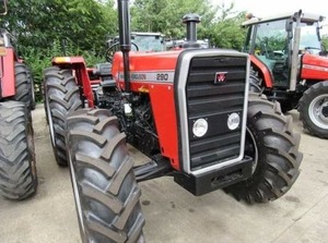 Mini tracteur agricole Massey Ferguson 390 2WD - Product Image 2