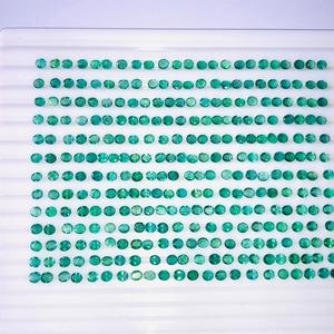 Esmeralda natural, origen de Zambia, bonito color verde con brillo, perfectamente calibrado, piedra hermosa para cualquier tipo de joyería. - Product Image 4