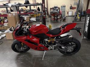 ยอดขาย Ducati Panigale V2 S รถมอเตอร์ไซค์สปอร์ตใหม่ ปี 2025-2026 พร้อมส่งออกทั่วโลก - Product Image 2