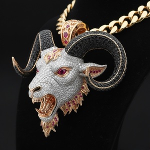 Joyería Personalizada con Dije 3D, Plata de Ley 925, Diamante Moissanita VVS, Dos Tonos, Mapa del Mundo 3D, Dije de Murciélago Malvado - Product Image 4