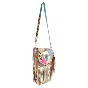 Sac fourre-tout élégant pour femmes avec un intérieur spacieux et un design élégant pour un usage quotidien polyvalent et moderne en provenance d'Inde - Product Image 5