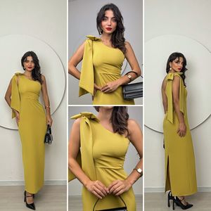 Vestido de crepé con lazo desmontable y un solo hombro, corte ajustado y cintura natural, modelo 2136 - Product Image 4