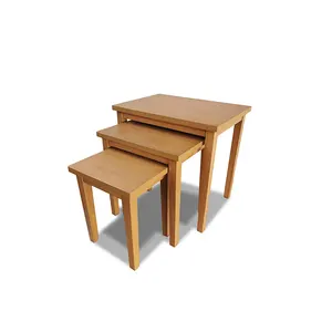 Juego de tres mesas pequeñas para ahorro de espacio, fácil de usar para varias necesidades y combina con otros muebles