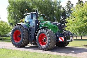 รถแทรกเตอร์มือสอง Fendt 1050 Vario Mini 90 แรงม้า ขับเคลื่อน 4 ล้อ เกียร์ธรรมดา เครื่องยนต์ดีเซล สำหรับงานเกษตร รับประกัน 1 ปี จากออสเตรีย ขายส่ง - Product Image 2