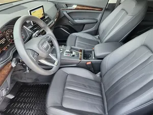 Audi Q5 2019 T Premium Plus 2.0 - Product Image 3