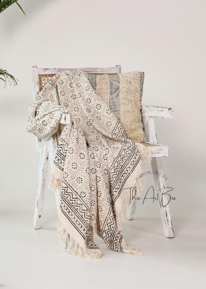 เช่นเดียวกับเหยือก