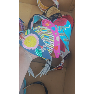 Diadema Blanca Bordada a Mano con Cuentas, Accesorio para el Cabello Étnico de Lujo Personalizado con Perlas y Lentejuelas, Duradero y de Alta Calidad para Mujer - Product Image 3