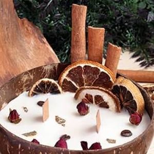 Velas de cáscara de coco vietnamitas: sumérjase en los aromas de la naturaleza - Product Image 2