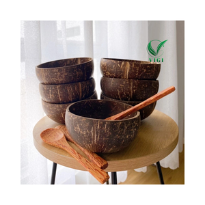 Bol en coquille de noix de coco fabriqué à la main respectueux de l'environnement vietnamien: bols de service naturels et durables pour les smoothies, les salades - Product Image 4