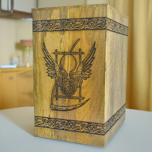 Urne maçonnique en bois Un hommage digne au symbole de la mort Urnes de crémation pour cendres humaines Urnes funéraires féminines pour cendres - Product Image 5