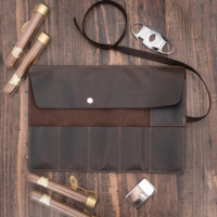 Boîte de Voyage Portable de Luxe en Cuir Véritable Gaufré Fait Main Mat pour Cigares, Humidor, Briquet et Coupe-Cigares