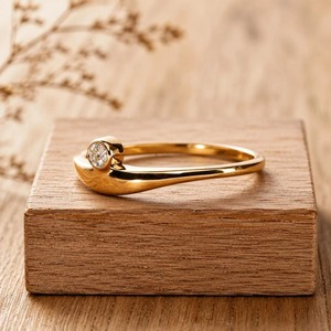 Bague minimaliste incurvée en or massif 14K avec diamant de laboratoire taille ronde 0,02 carat E-F VS, sertie à griffes, pour usage quotidien, cadeau - Product Image 5