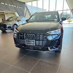 มือสอง2024 Audi Q3 S-line พรีเมียมพร้อมสำหรับการจัดส่งทั่วโลก - Product Image 1