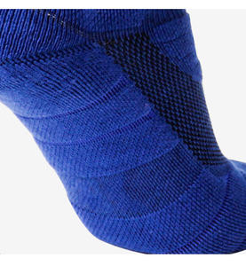 Vente en gros Chaussettes de sport de compression imprimées sur mesure Chaussettes longues scrunch de football pour le printemps - Product Image 6