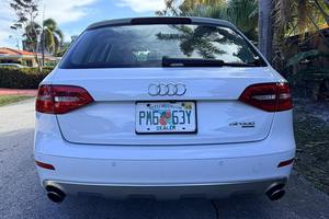 Audi A4 Allroad Quattro Premium Plus 2013 usado en buen estado - Product Image 2