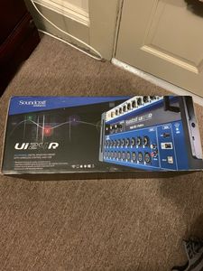 Nouvelle offre pour Ui-2 4R : Console de mixage numérique 24 canaux avec enregistreur USB multipistes et contrôle sans fil - Product Image 1