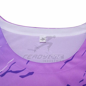 Uniforme de basket-ball pour homme Design classique avec uniforme de basket-ball Modern Tech pour homme - Product Image 3