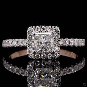 Anillo de compromiso con diamante halo de corte princesa de 1.70 quilates en oro rosa de 14 quilates, joyería nupcial hecha a mano - Product Image 2
