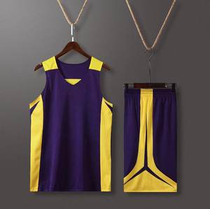 Conjuntos de Camiseta y Pantalones Cortos de Baloncesto Hechos en Fábrica, Nuevo Diseño, Impresión por Sublimación, Transpirable, de Secado Rápido, 100% Poliéster, Deportivo - Product Image 4