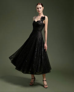 Vestido Midi negro con malla de encaje y adornos de lentejuelas Elegante y brillante hecho en Vietnam - Product Image 1