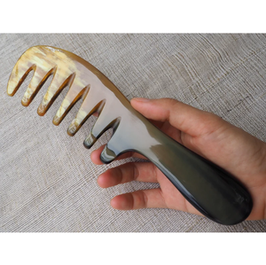 Peine de cuerno de buey hecho a mano, peine de pelo tradicional antiencrespamiento, Material Natural para el mantenimiento de un cabello saludable, diseño Animal elegante - Product Image 2
