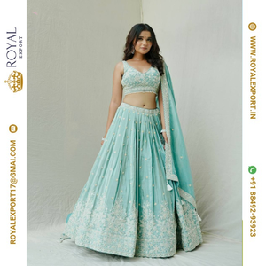 Lehenga en crêpe de soie à impression numérique lourde à 3 couches avec broderie en soie satinée Zari et sequins, et un chemisier assorti - Product Image 1