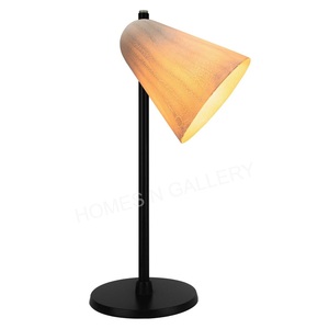 Lampe de table chambre à coucher pour la maison et le salon Lampe de table en métal avec plusieurs couleurs Décoration intérieure Design moderne en métal - Product Image 3