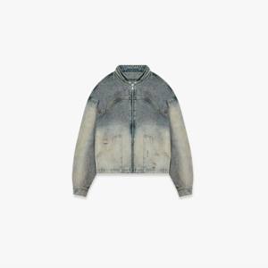 Blouson en jean pour homme-Bleu délavé, silhouette carrée avec délavage à l'acide, effets de blanchiment délavés et coutures décoratives - Product Image 2