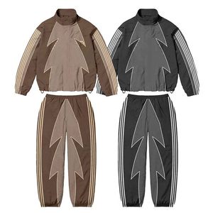 Ensemble survêtement personnalisé streetwear : sweat à capuche coupe-vent et pantalon de jogging, ensemble jogging à col rond, survêtement en nylon zippé coupe-vent - Product Image 5