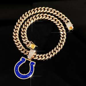 จี้เงินแท้ชุบทองคำขาว 14K ประดับเพชรโมอิสซาไนต์เต็มวง สไตล์ฮิปฮอป สำหรับทุกเพศ ทีมอินเดียนาโพลิส โคลท์ส ของแท้จาก NFL เหมาะสำหรับงานปาร์ตี้ - Product Image 1