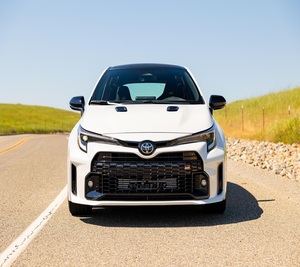 2023 USED GR C0-R0-LLA M0-RI-Z0 Edition Low Mileage Sound Engine R18 Tyre Panoramic Sunroof LED Headlights Ready to Ship - Product Image 1