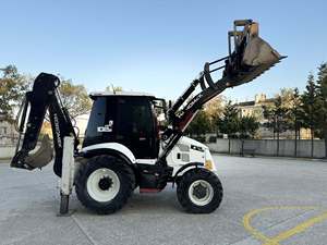 Hidromek 102s Backhoe Loader with Digging Bucket 4 Ton Suitable Excavator <b>Towable</b> Model 2-Year Warranty - Product Image 5