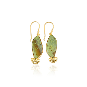 Pendientes Étnicos de Latón con Ópalo Verde, Joyería Artesanal de Diseño, Pendientes Colgantes de Latón de Alta Calidad, Pedido al por Mayor - Product Image 1