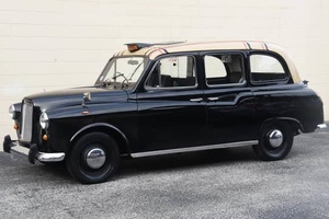 AUSTIN FX4D TAXI 1982, MUY BIEN CUIDADO, AUTÉNTICO, CON VOLANTE A LA DERECHA/IZQUIERDA, LISTO PARA ENTREGAR - Product Image 3